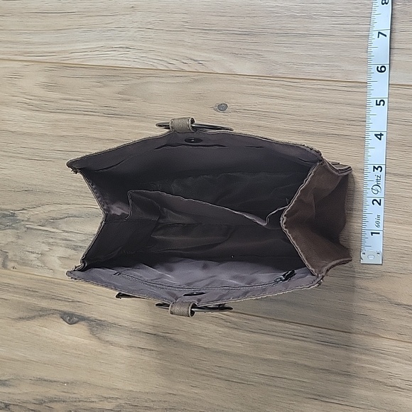 Pouchee Brown Purse Organizer - Picture 10 of 15